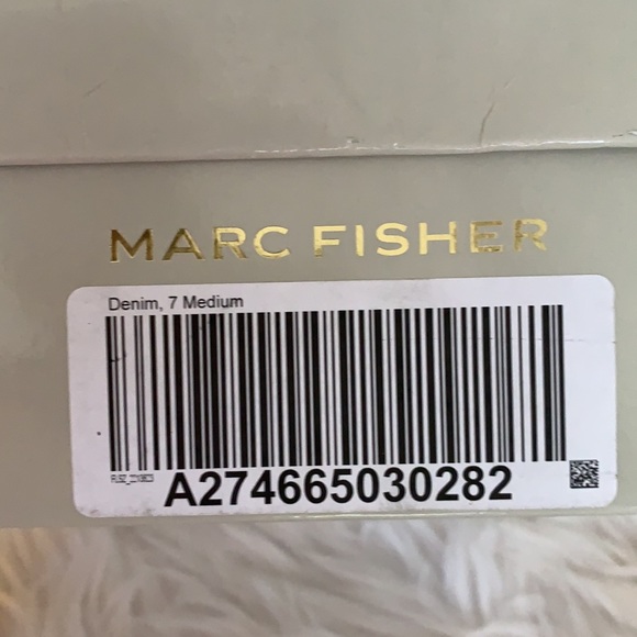 Marc Fisher Ankle Strap Block Heel Sandals Size 7 - Picture 12 of 15